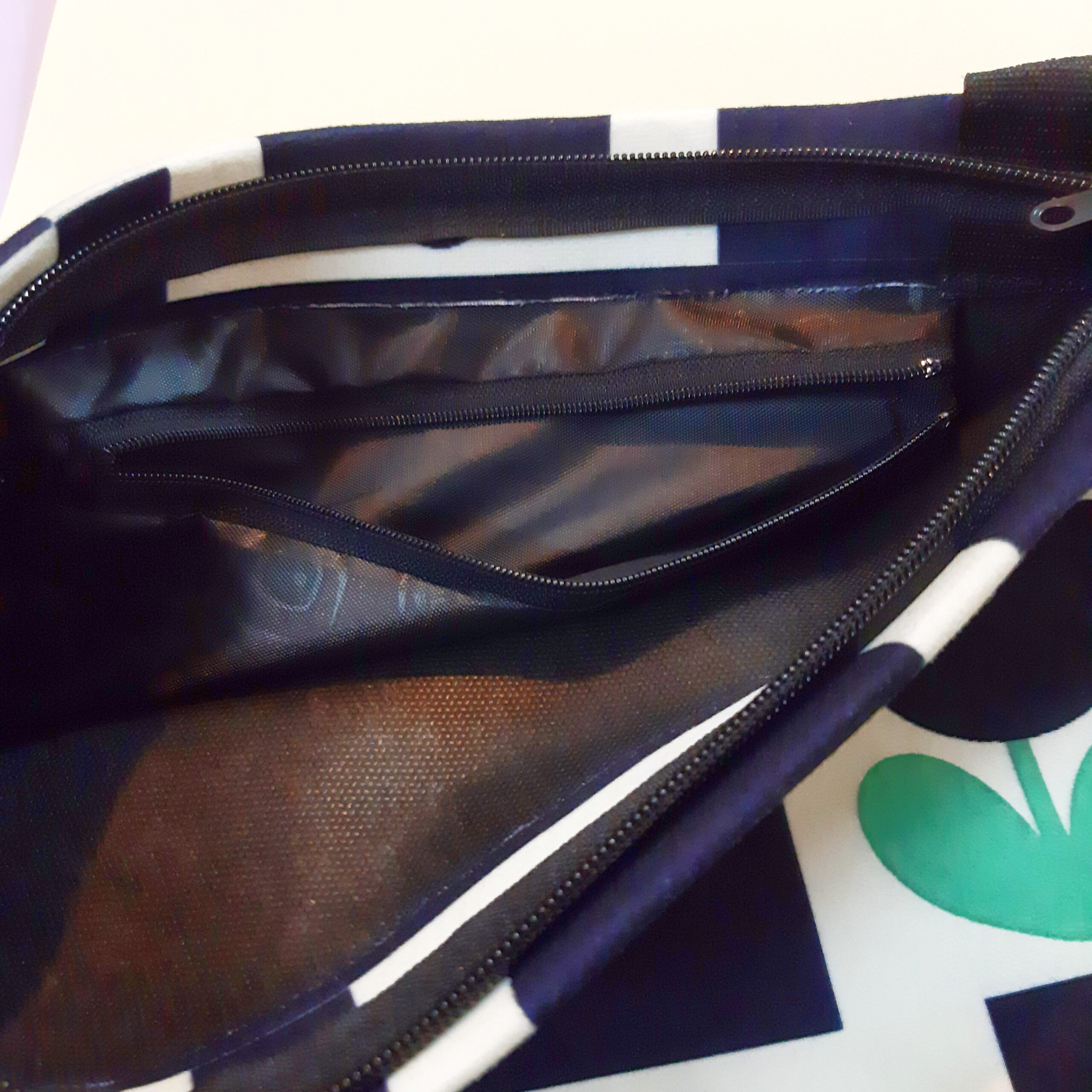 ساك دستي مسافرتي دخترانه | فروشگاه آنلاین دلدوزک ساك دستي مسافرتي دخترانه | فروشگاه آنلاین دلدوزک